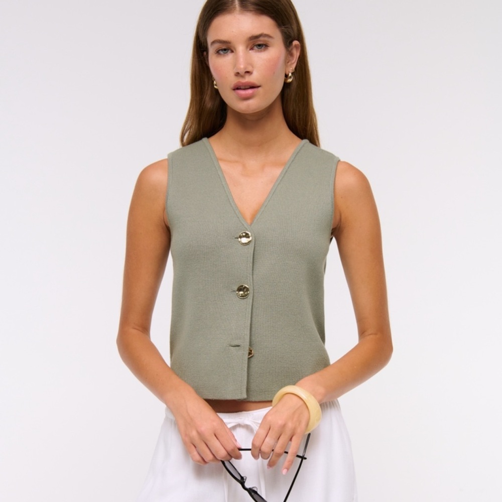 Abercrombie & Fitch Sage Green Button Down Top
